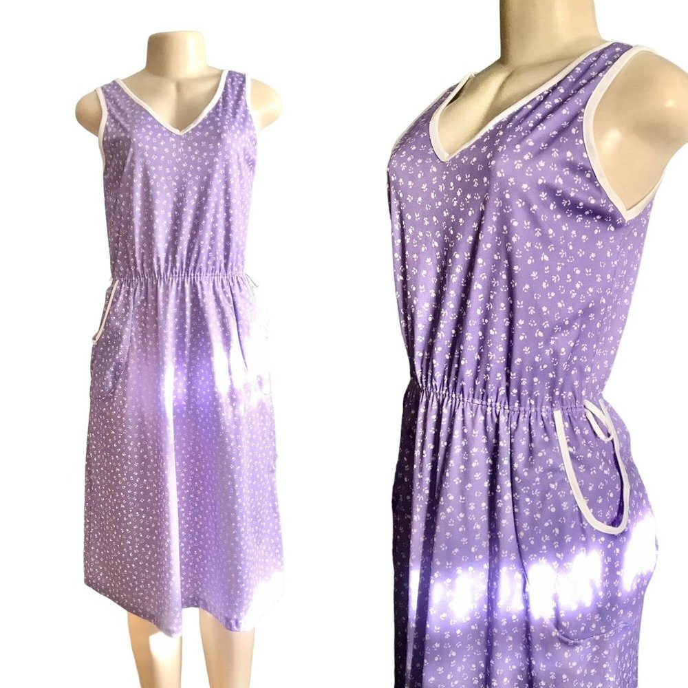 Vintage 1980s Dress by HomeWear size S retro loungewear dress in purple & white